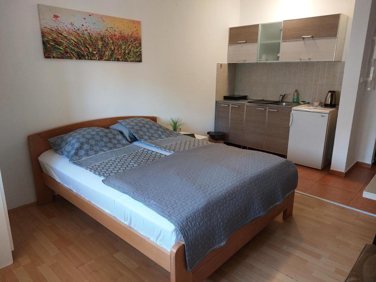 Apartman Kej Novi Sad Exterior foto